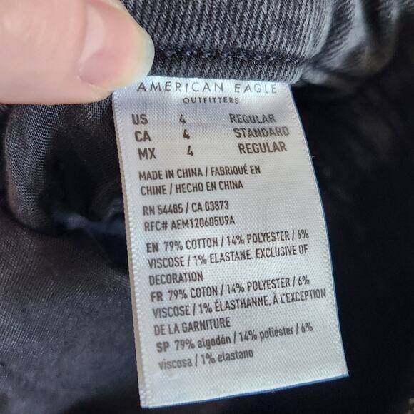 American Eagle High Rise Curvy Mom Tapered Jeans Pockets Dark Blue Denim Size 4 - Picture 7 of 8